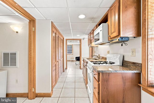 58 WINCHESTER ST, Warrenton, VA 20186