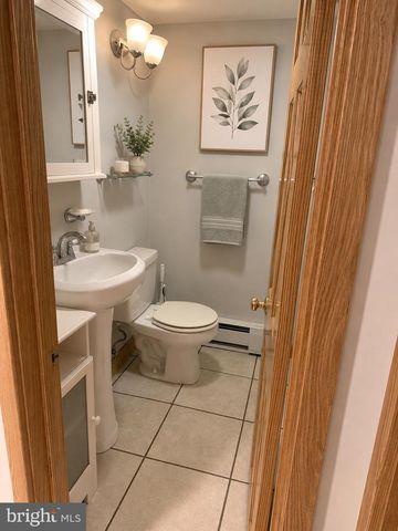 58 WINCHESTER ST, Warrenton, VA 20186