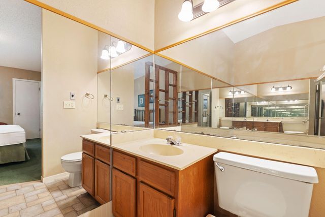 34 Rasso Way 64, Kimberling City, MO 65686