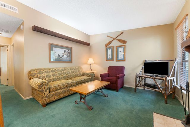 34 Rasso Way 64, Kimberling City, MO 65686