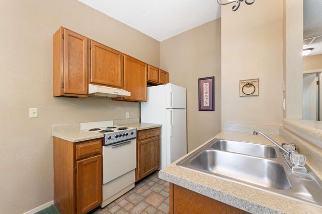 34 Rasso Way 64, Kimberling City, MO 65686