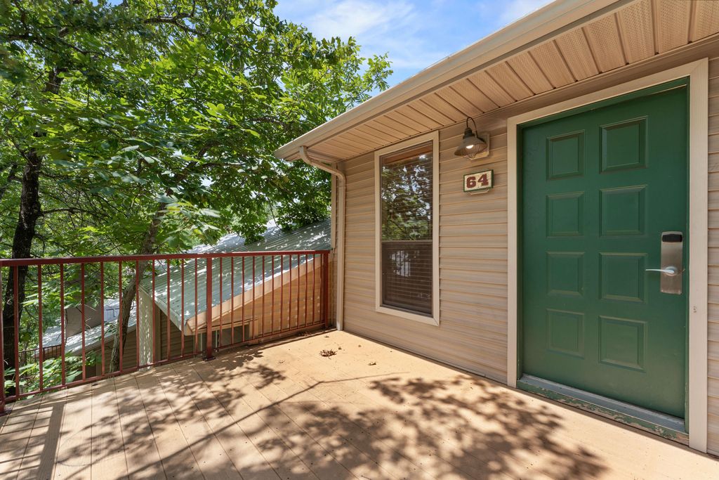 34 Rasso Way 64, Kimberling City, MO 65686