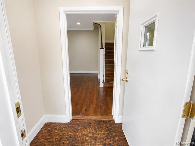 16250 Snowden Street, Detroit, MI 48235