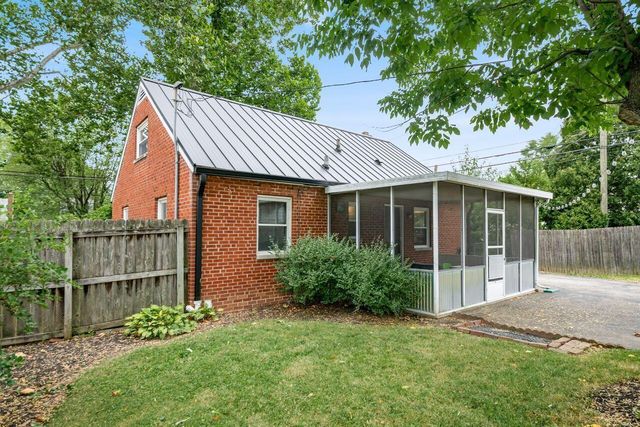 4482 Sellers Avenue, Columbus, OH 43214