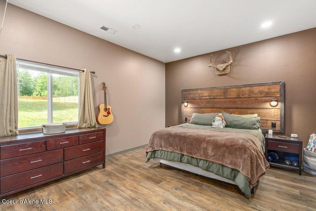 140 Wright RD, Kingston, ID 83839