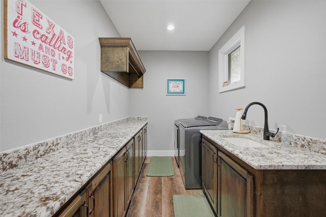 1000 Swindle Road, Howe, TX 75459