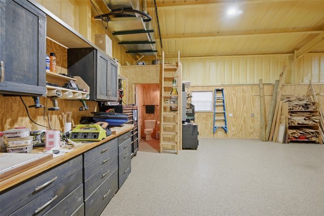 1000 Swindle Road, Howe, TX 75459