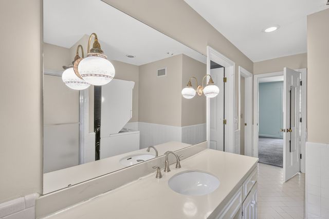 1011 Stuart Ln, Brentwood, TN 37027