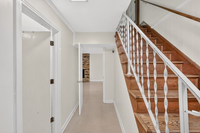 1011 Stuart Ln, Brentwood, TN 37027