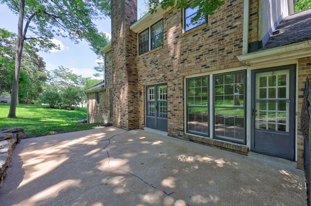 1011 Stuart Ln, Brentwood, TN 37027
