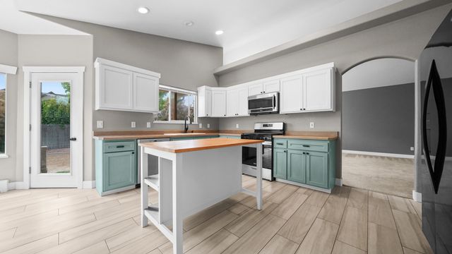 2035 Wrangler Way, Grand Junction, CO 81507