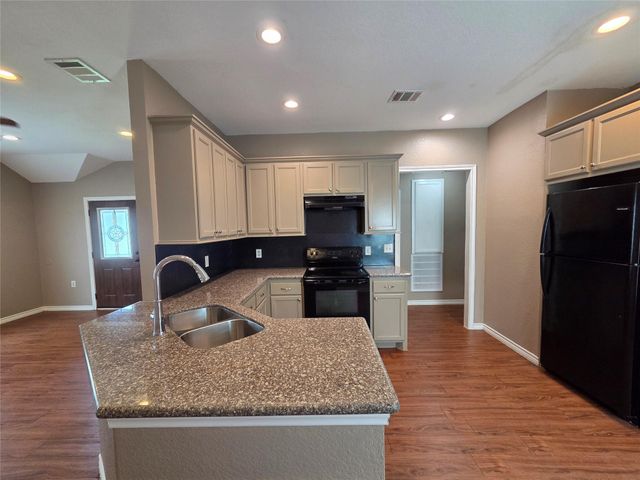 438 Spence Lane, Crosby, TX 77532