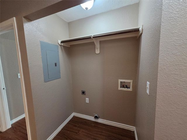 438 Spence Lane, Crosby, TX 77532