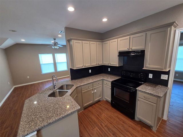 438 Spence Lane, Crosby, TX 77532