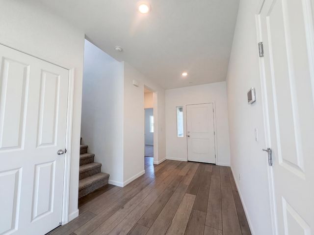 1176 Willow Hill Ave, Sacramento, CA 95834