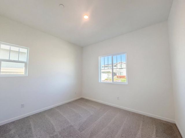 1176 Willow Hill Ave, Sacramento, CA 95834