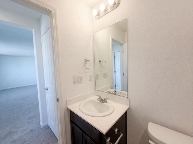 1176 Willow Hill Ave, Sacramento, CA 95834