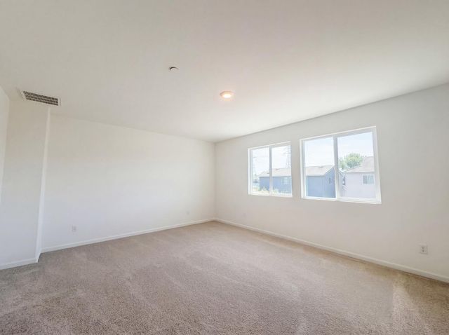 1176 Willow Hill Ave, Sacramento, CA 95834