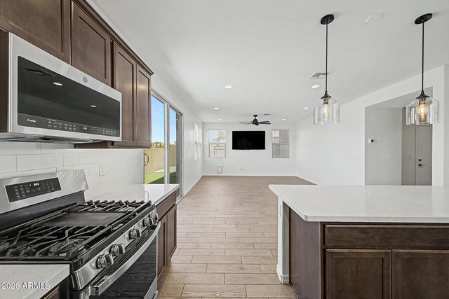 14116 W BRONCO Trail, Surprise, AZ 85387