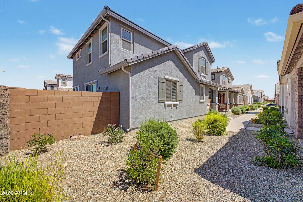 14116 W BRONCO Trail, Surprise, AZ 85387 — photo 2