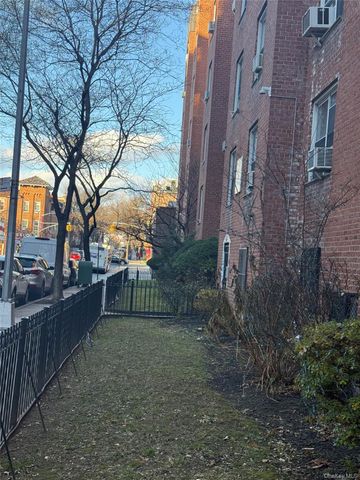 33-25 81th Street 6E, Elmhurst, NY 11372