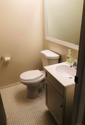 29840 City Center Drive 2, Warren, MI 48093