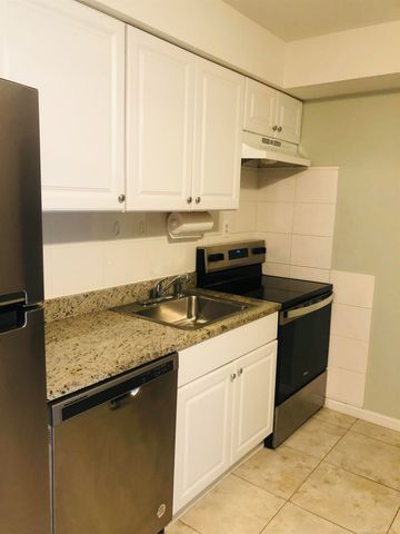 29840 City Center Drive 2, Warren, MI 48093