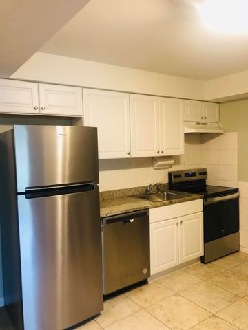 29840 City Center Drive 2, Warren, MI 48093