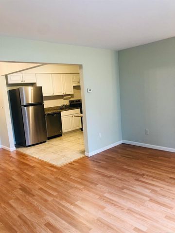 29840 City Center Drive 2, Warren, MI 48093