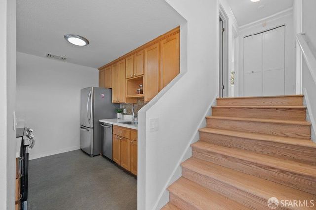 5 Richards Circle, San Francisco, CA 94124