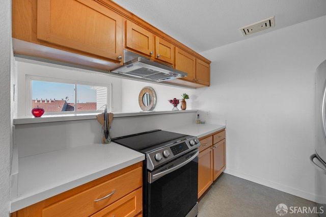 5 Richards Circle, San Francisco, CA 94124