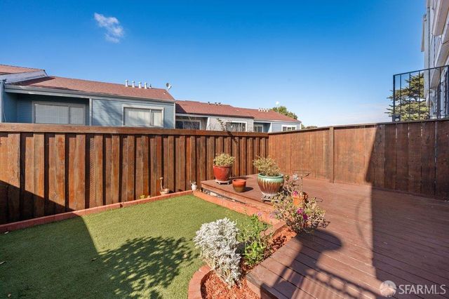5 Richards Circle, San Francisco, CA 94124