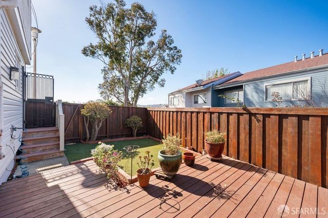 5 Richards Circle, San Francisco, CA 94124