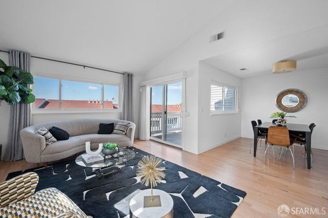 5 Richards Circle, San Francisco, CA 94124