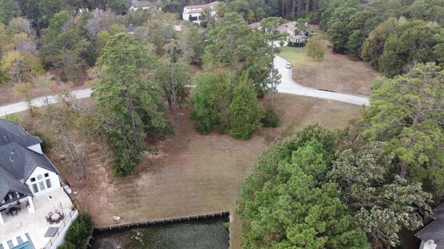 174 Bentwater Bay Drive, Montgomery, TX 77356