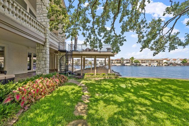 106 Bunny Run LN, Horseshoe Bay, TX 78657