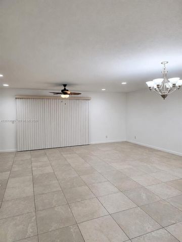 8014 Big Pine Way, Riviera Beach, FL 33407