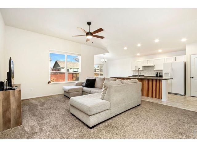 1484 First Light Dr, Windsor, CO 80550