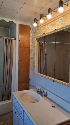 307 S Spring, Augusta, WI 54722