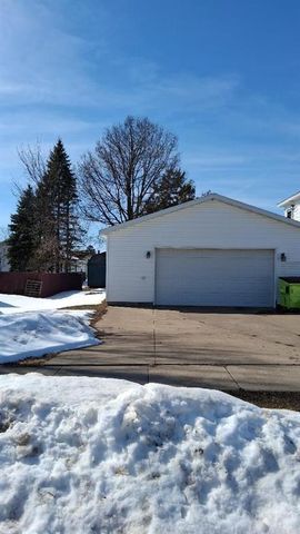 307 S Spring, Augusta, WI 54722