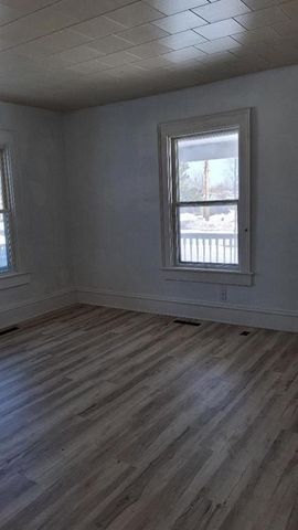 307 S Spring, Augusta, WI 54722