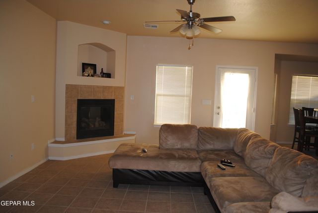 3269 Leah Point Lane, El Paso, TX 79938