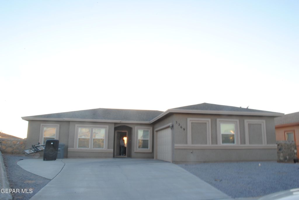 3269 Leah Point Lane, El Paso, TX 79938
