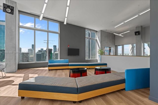 151 SE 1st St 3107, Miami, FL 33131