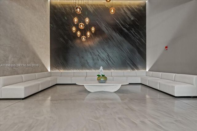 151 SE 1st St 3107, Miami, FL 33131