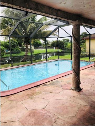2160 NW 82nd Ter, Sunrise, FL 33322