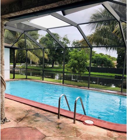 2160 NW 82nd Ter, Sunrise, FL 33322