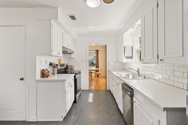 1126 Sherburn Ave, Sacramento, CA 95822