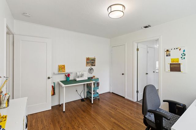 1126 Sherburn Ave, Sacramento, CA 95822