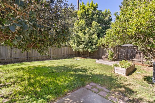 1126 Sherburn Ave, Sacramento, CA 95822